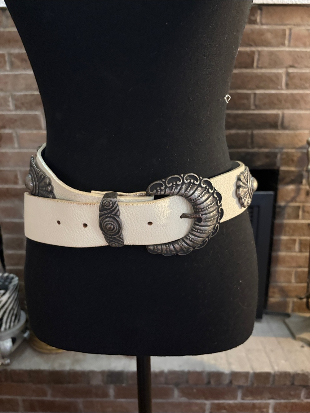 Cream Leather Western-Style Belt with Ornate Silver Buckle